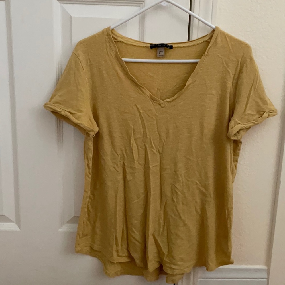 Yellow t shirt